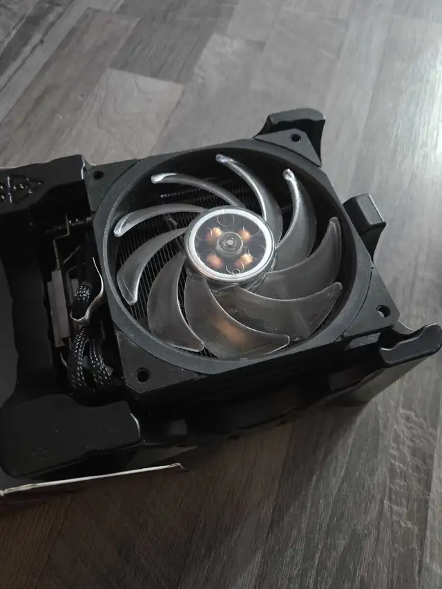 Cooler Master Hyper 212 RGB Black Edition in System Components in City of Toronto - Image 4