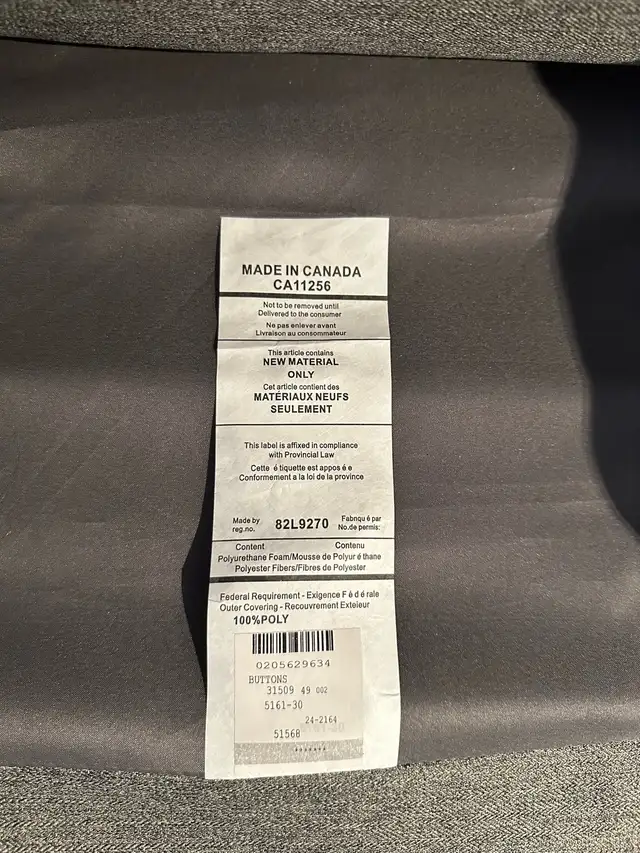 Grey Armchair  in Chairs & Recliners in Markham / York Region - Image 3
