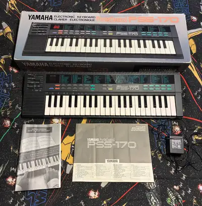 1986 Yamaha PSS 170 keyboard, View more