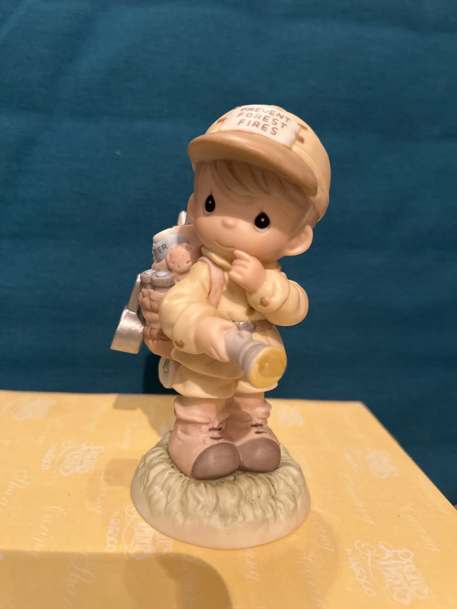 Precious Moments Porcelain Statue in Arts & Collectibles in City of Toronto