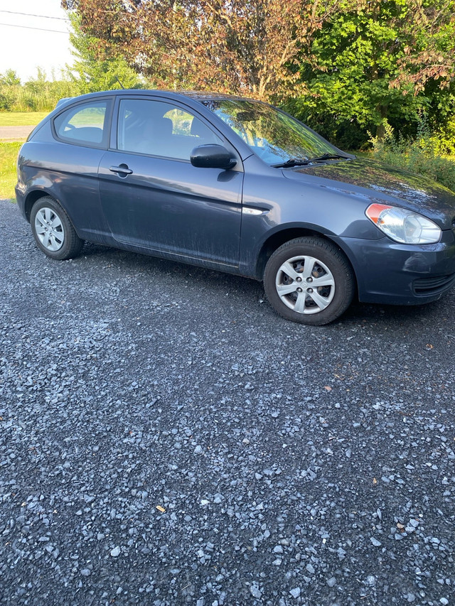 Hyundai Accent 2011 dans Autos et camions  à Longueuil/Rive Sud - Image 3