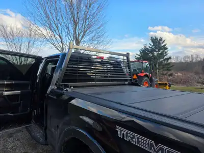 This RealTruck backrack came off of my 2022 F-250 Tremor and is in great condition, ready to protect...