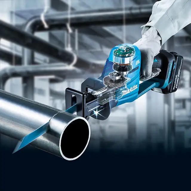 Makita DJR189 18V LXT Brushless Reciprocating Saw (sawzall) in Power Tools in Mississauga / Peel Region - Image 10