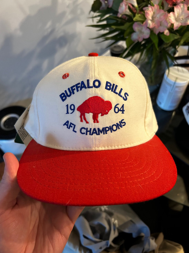 Buffalo Bills fitted hat size 7 1/4 . NFL throwbacks NWT  in Men's in City of Toronto