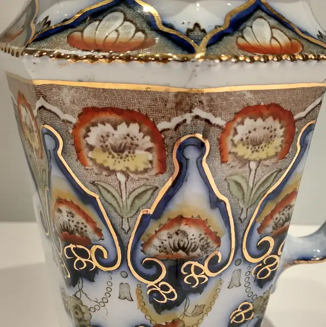 Edwardian 'Dane' Rathbone water pitcher in Arts & Collectibles in Ottawa - Image 6