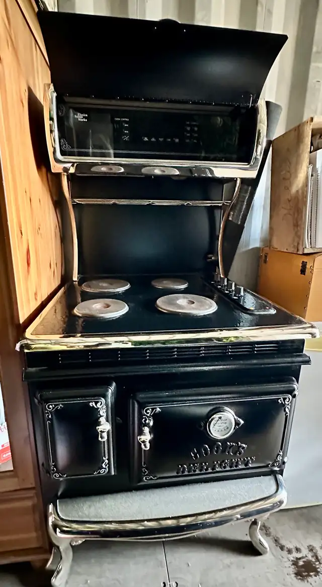 Elmira Stove Works 1850 Heritage Electric Range