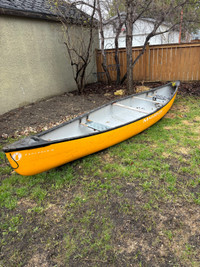 15’ Fiberglass canoe