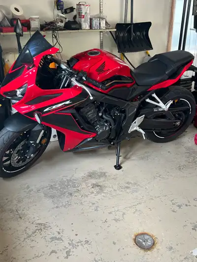 6500kms, don’t drive it enough asking 9500