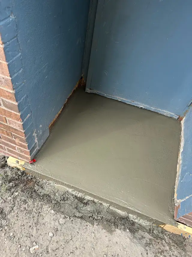 Handyman544786207370137607