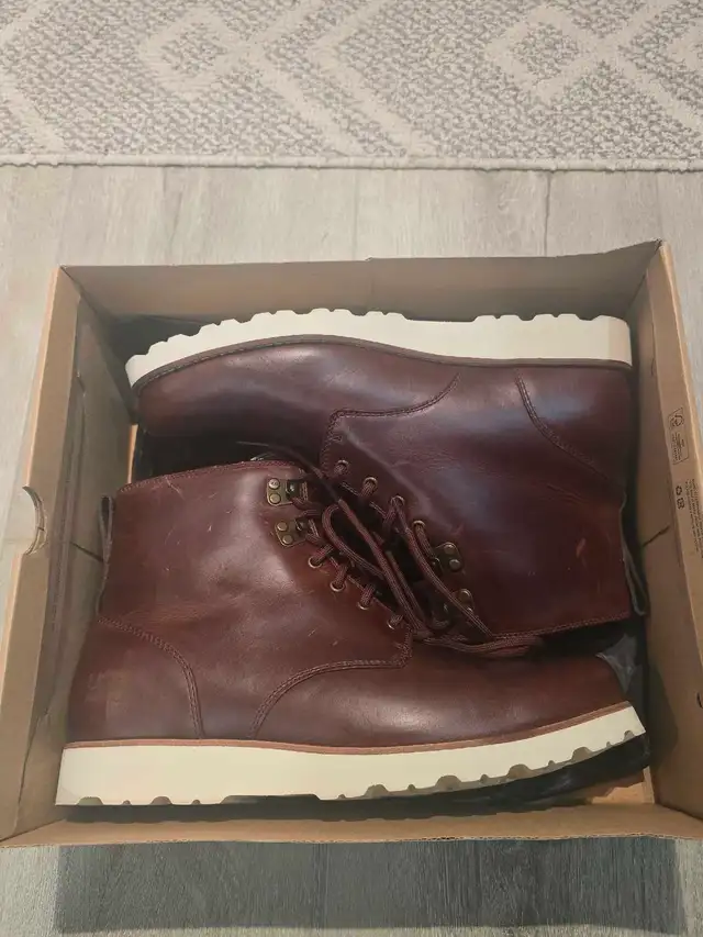 UGG Mens Ritter Waterproof Boots, Size 11 in Men's Shoes in City of Toronto - Image 7