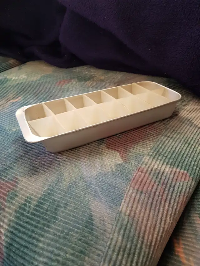 Vintage ice cube tray  in Freezers in Cambridge - Image 2
