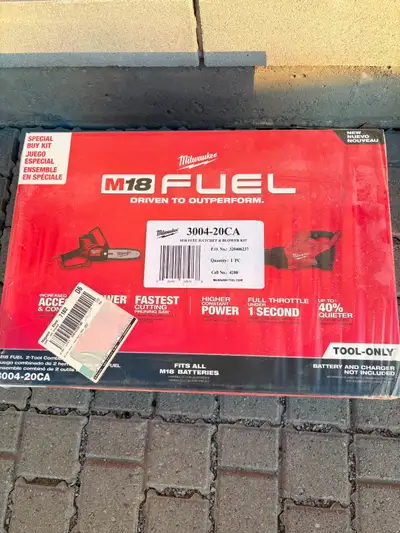 Milwaukee M18 FUEL HATCHET Pruning Saw w/ M18 FUEL Blower Kit, View more