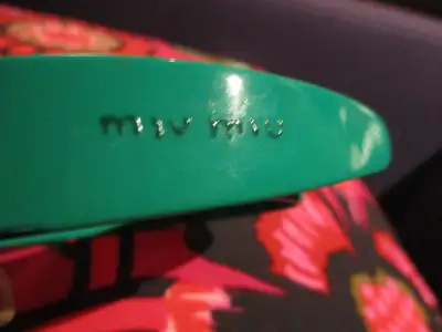 MIU MIU Italie GREEN  HEAD BAND   SERRE TETE VERT, View more