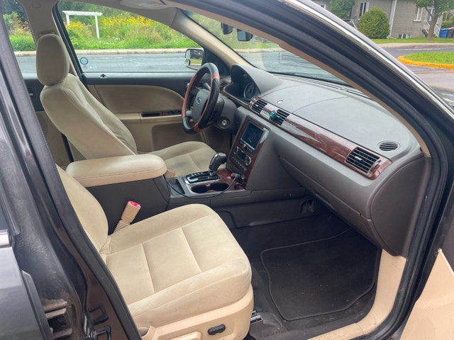 2008 Ford Taurus SEL — photo 4
