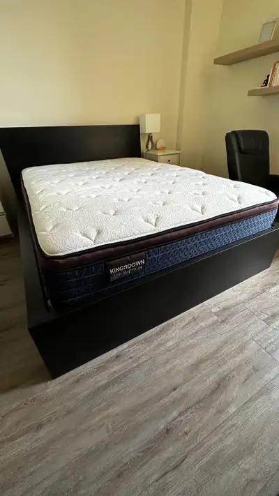 Queen size mattress Kingsdown, plush euro top, include the bed frame, mint condition, $900