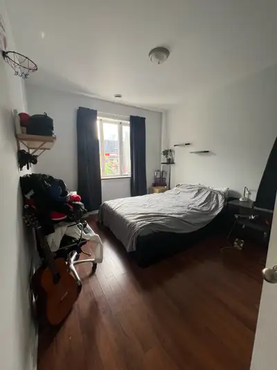Chambre à Louer - Jean Talon