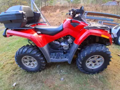 Can-am outlander v-twin EFI 650 high output 2008 13,000 kilo New clutch , cv joint and brand new bat...