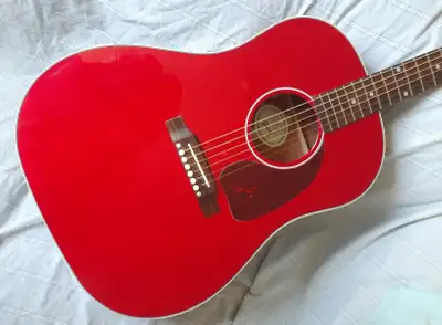 For sale is a 2023 Gibson Standard J-45 in Cherry finish. Details here: https://www.long-mcquade.com...
