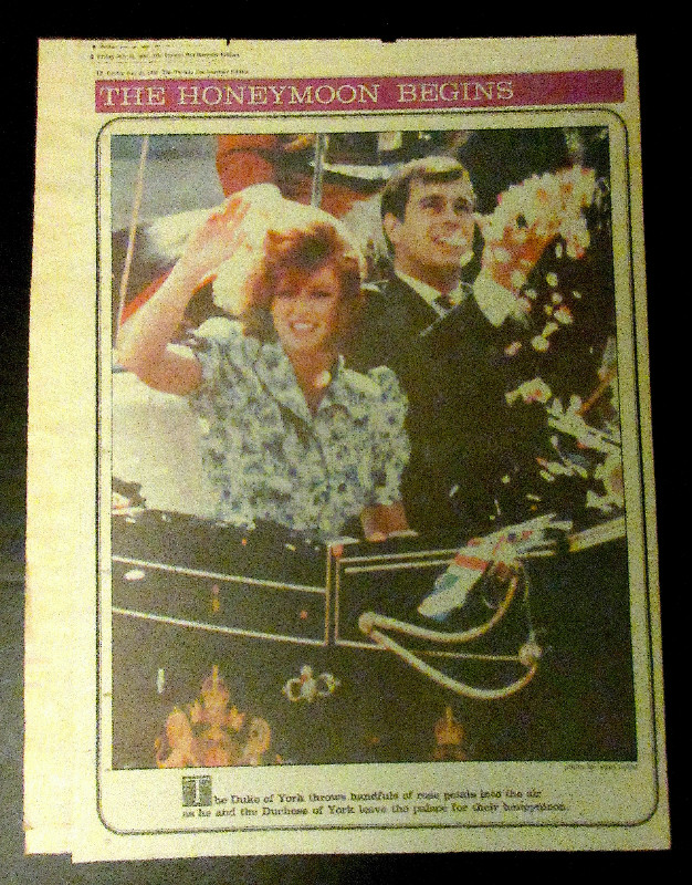 Toronto Sun Newspaper (July 25, 1986) Royal Wedding Andrew&Sarah in Arts & Collectibles in Stratford - Image 2