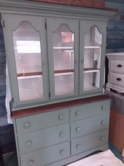 Buffet/Hutch/Display Cabinet, View more