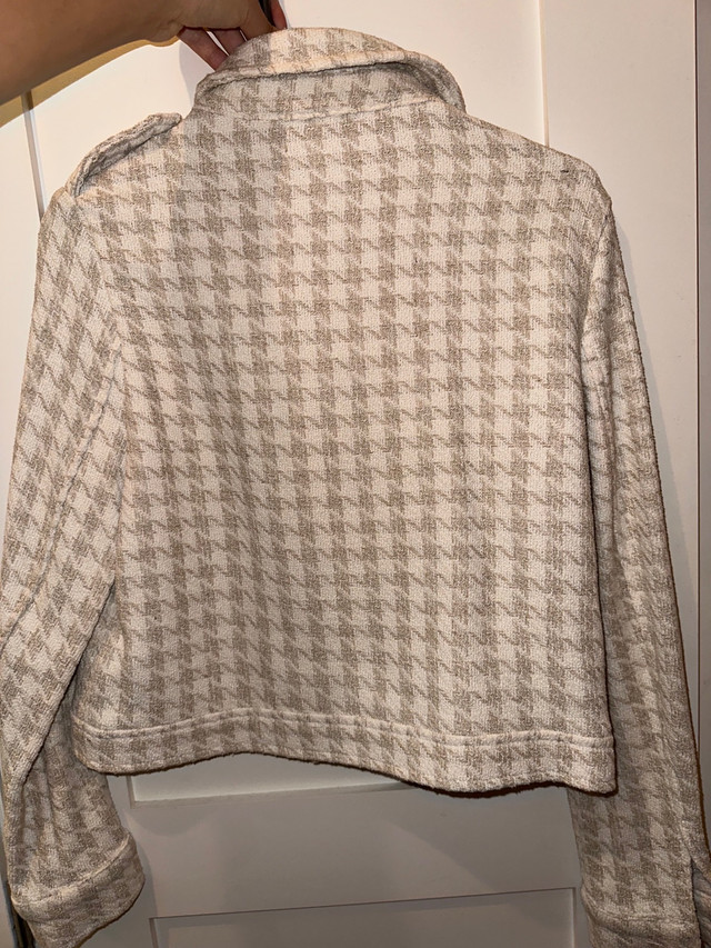 ZARA thin coat  dans Femmes - Hauts et vêtements d'extérieur  à Ville de Montréal - Image 2