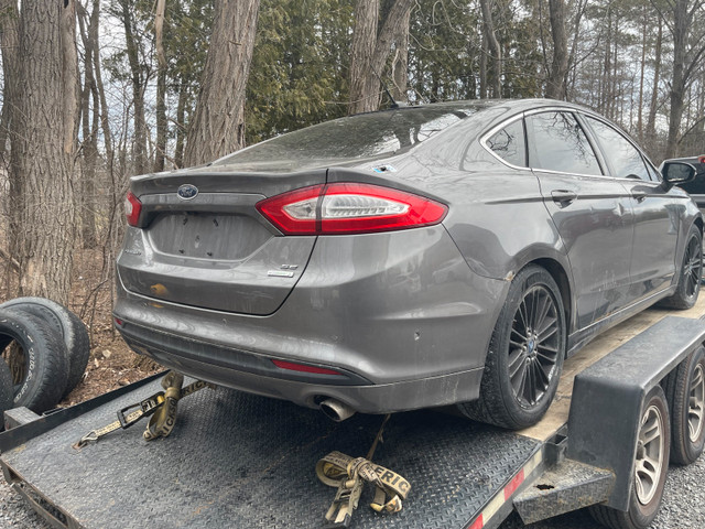 Ford Fusion parting out 2013 in Cars & Trucks in Ottawa - Image 4