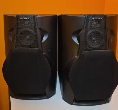 Sony SS-L80 Bookshelf Speakers, View more