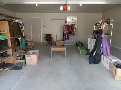 MOVING OUT SALE/GARAGE SALE Electronics: - Xbox 360, PS3, consoles, monitors/computers, keyboards, c...