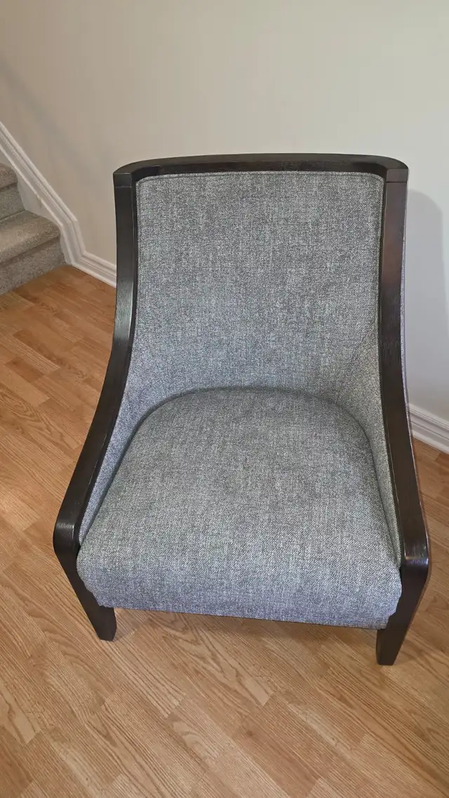 Modern Grey Accent Chair in Chairs & Recliners in Ottawa - Image 2