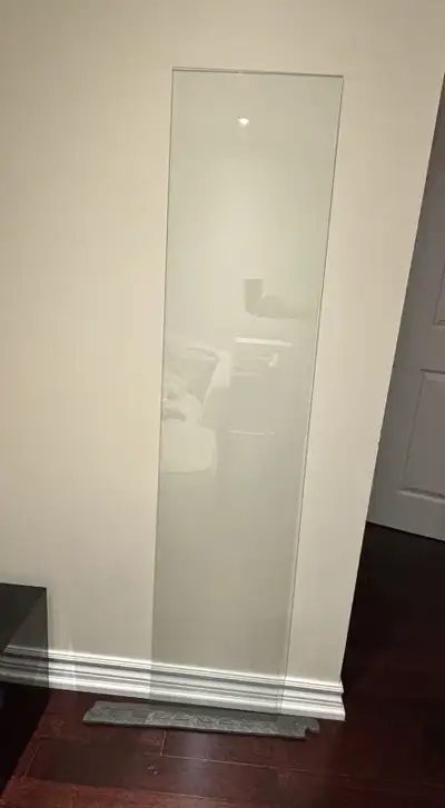 Extra Glass side panel from an ikea detolf. Meet up in Markham Thanks for looking!