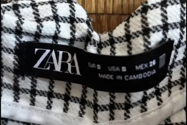 Women’s Black/White Zara Dress Pants in Women's - Bottoms in Kitchener / Waterloo - Image 3