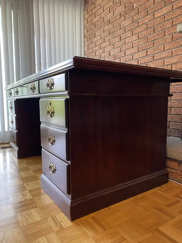 Made in USA Solid Wood Executive Desk in Desks in City of Toronto - Image 3