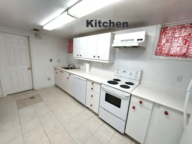 Spacious Basment apartment [Sep 1st] in Room Rentals & Roommates in City of Toronto - Image 19