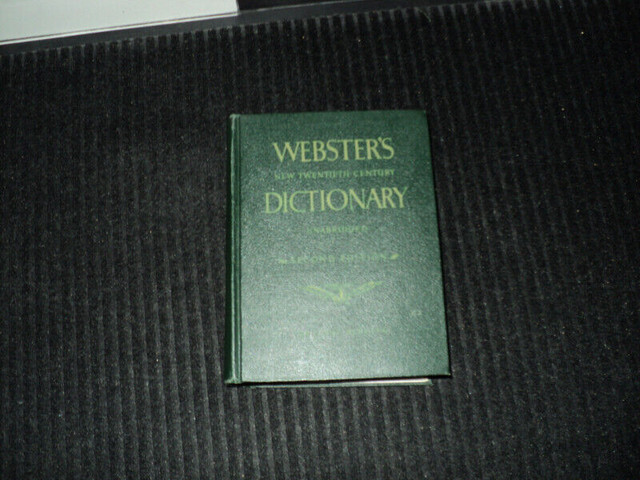 Websters New Twentieth Century Dictionary - DELUXE BINDING in Non-fiction in Windsor Region - Image 4