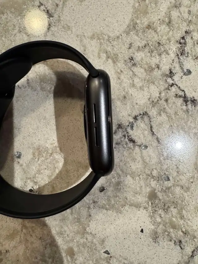 Apple Watch Series 4 GPS - 44 m - Space Grey Aluminum Case62854390802434122