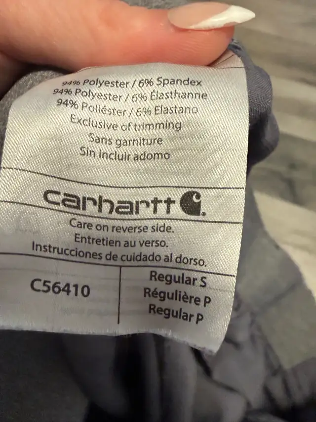 Grey Carhartt Scrubs in Women's - Other in Kingston - Image 4