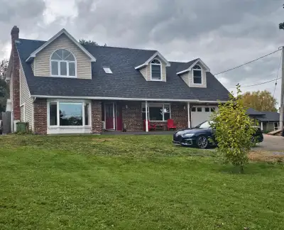 Available August 1st, this stunning 4 bedroom, 2.5 bath home in Falmouth offers a perfect blend of c...