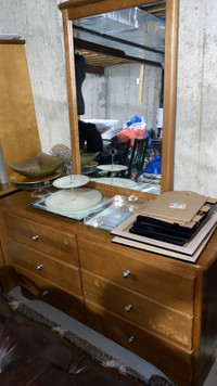 Oak wood dresser and mirror for sale (75% off - moving sale)