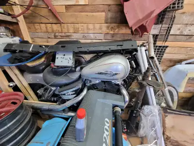 Selling my 1995 Honda Shadow 1100 cruiser along with a full parts bike AND tons of extra parts – onl...