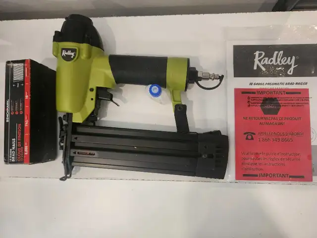 Air Nailer + nail pack in Hand Tools in Kawartha Lakes - Image 2