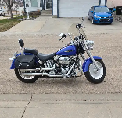 2005 FAT BOY (FLSTFI) 1449cc Plus EFI that's in excellent condition always stored in heated garage a...