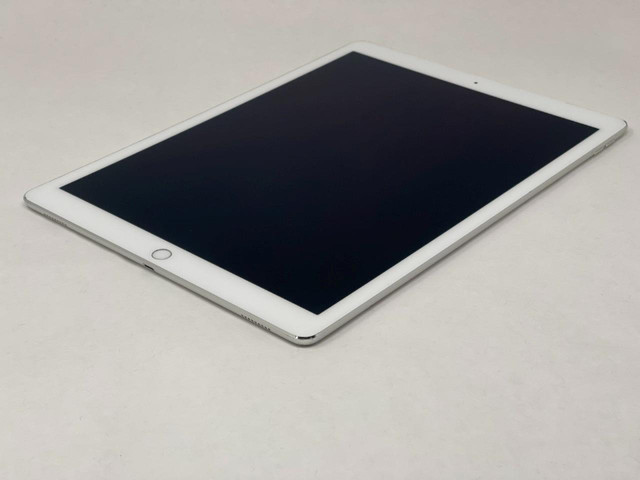 iPad Pro 12.9 inch, 1st gen in iPads & Tablets in Summerside