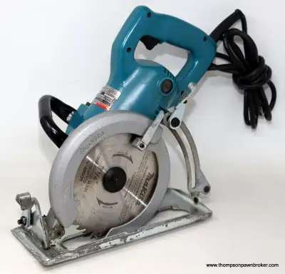 905 525 9448 Please check us out at: thompsonpawnbroker.com Items can be seen and tested Mon. - Sat....