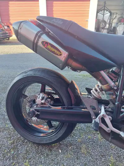 2008 KTM Super Duke, 27000 kms, newer tires, newer chain and sprockets, some spare bodywork, KTM tan...
