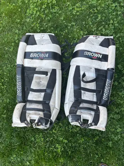 28” hockey goalie pads , View more
