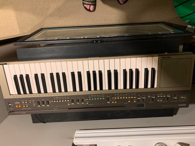 Yamaha keyboard for sale Pianos & Keyboards Hamilton Kijiji