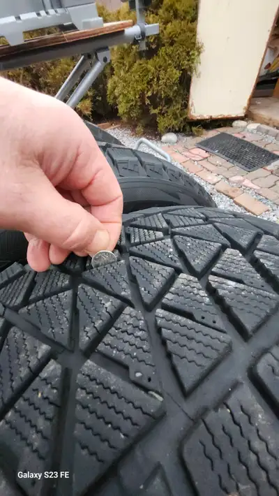 4 Excellent Condition, Blizzaks driven under 2000kms, winter only. Retail for $1550 @ Cdn Tire.