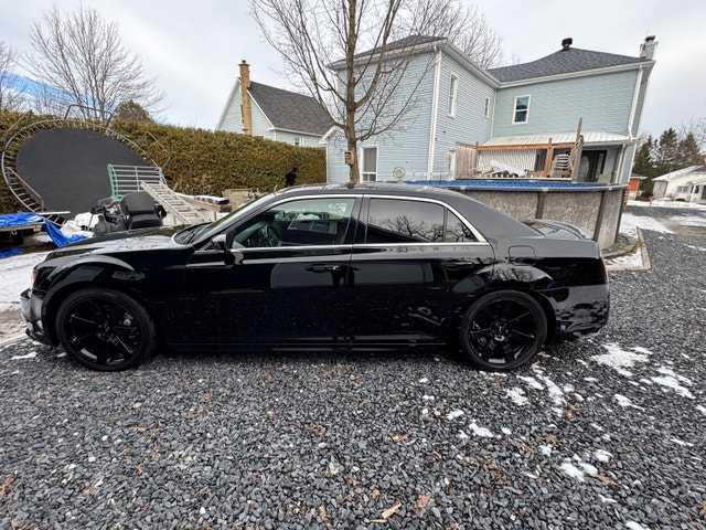 Chrysler 300 srt8 — photo 2