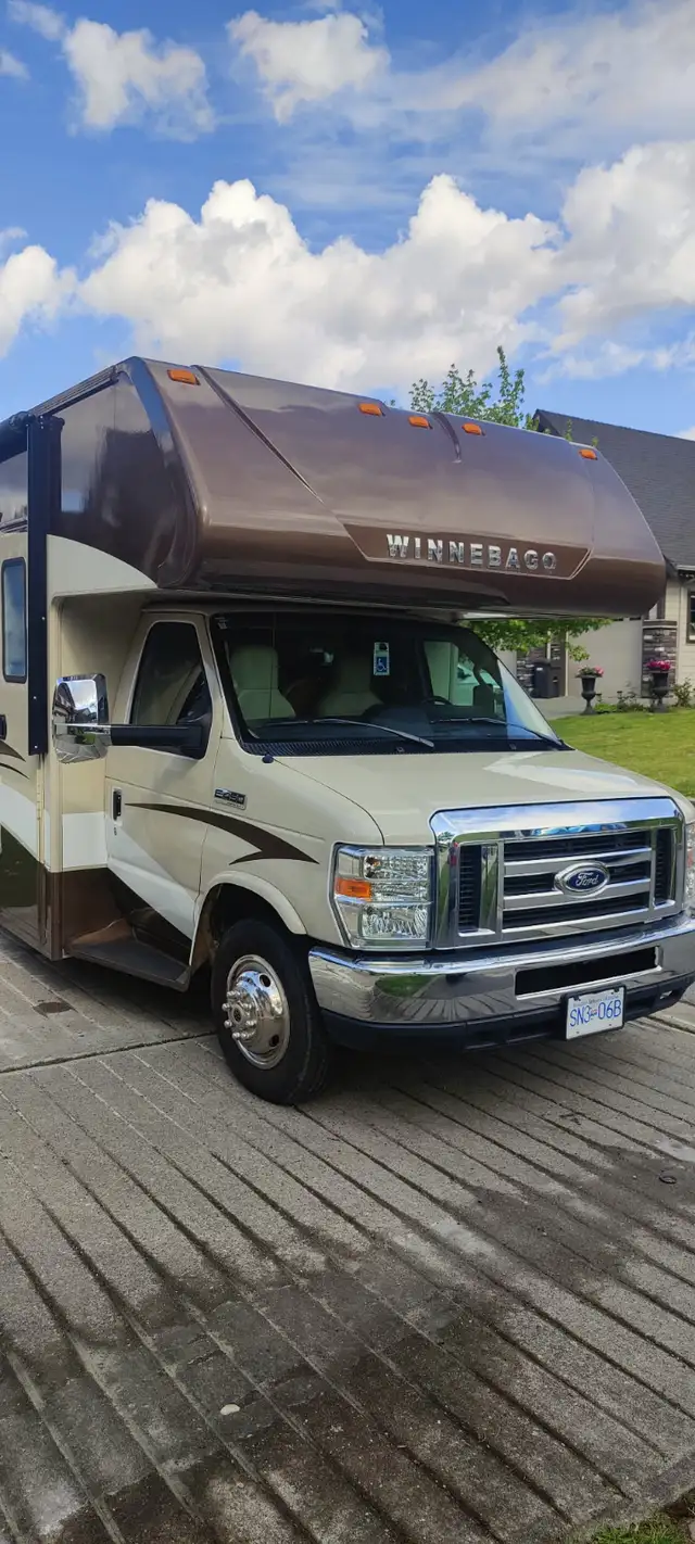 2015 Winnebago Minnie Winnie dans VR et caravanes dans Abbotsford - Image 2