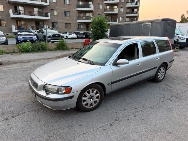 Volvo V70 2004 2.5T — photo 4